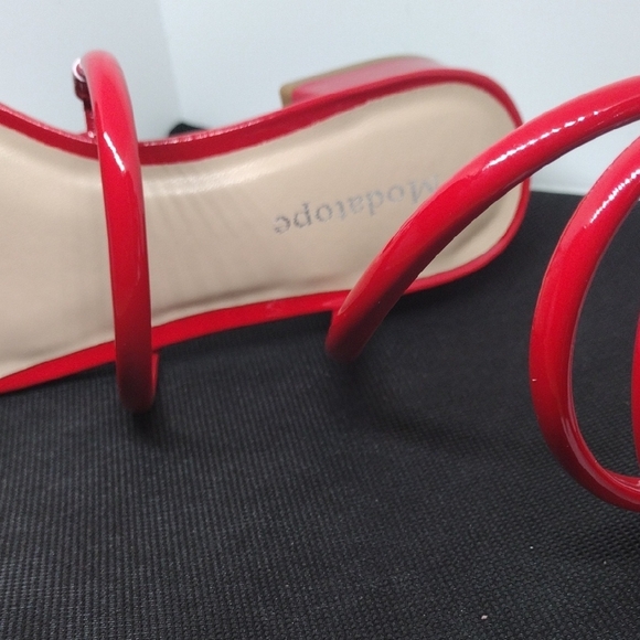 Modatope Red Strappy Heels – Size 6, New in Box! Make Offer - Picture 3 of 7